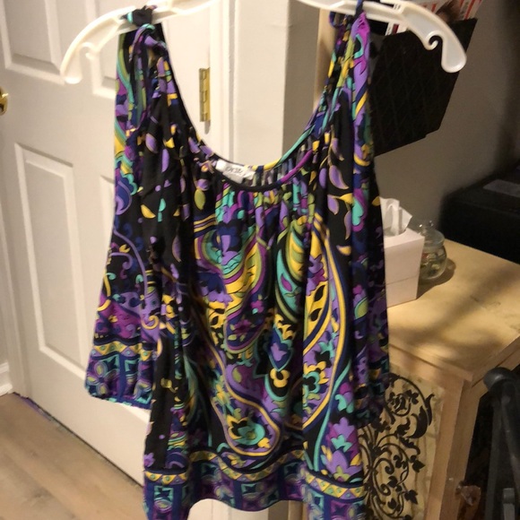 Top - Picture 1 of 3